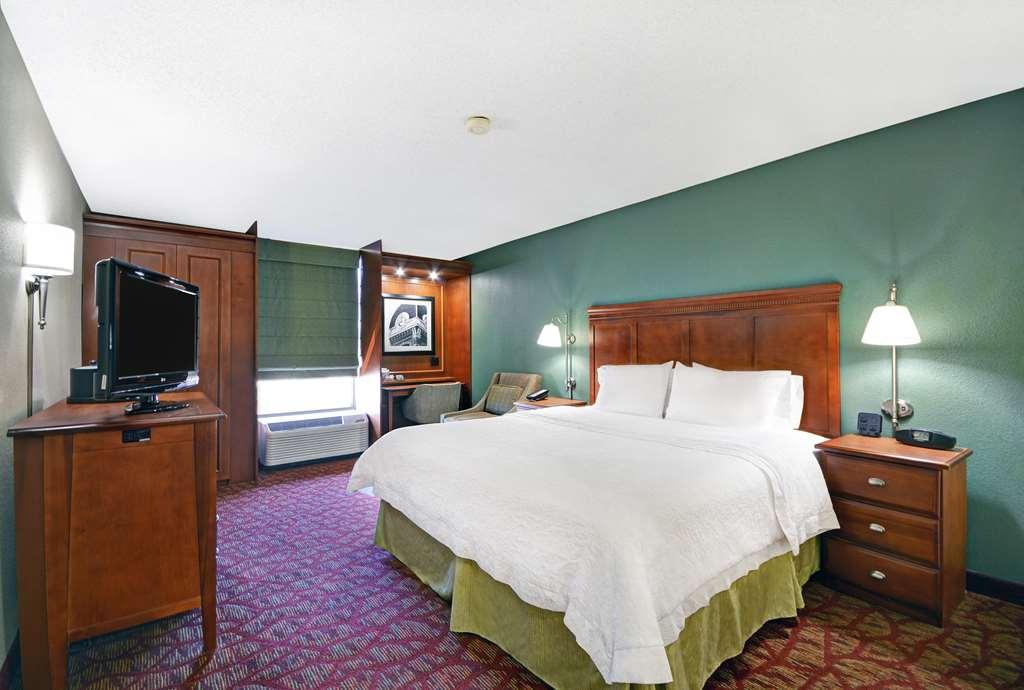 Hampton Inn Athens Pokoj fotografie